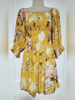 🆕️ H&M Yellow Floral Smocked Mini Dress, Sz S